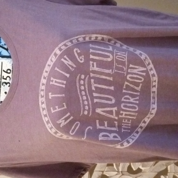 SOMETHING BEAUTIFUL IS ON THE HORIZON Comfy Soft Tee-Shirt - Picture 3 of 9